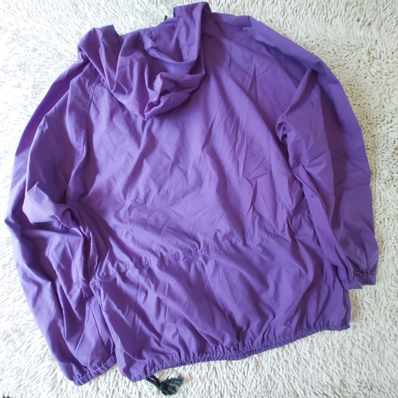 Beaver Canoe vintage purple windbreaker- size large - Picture 4 of 9